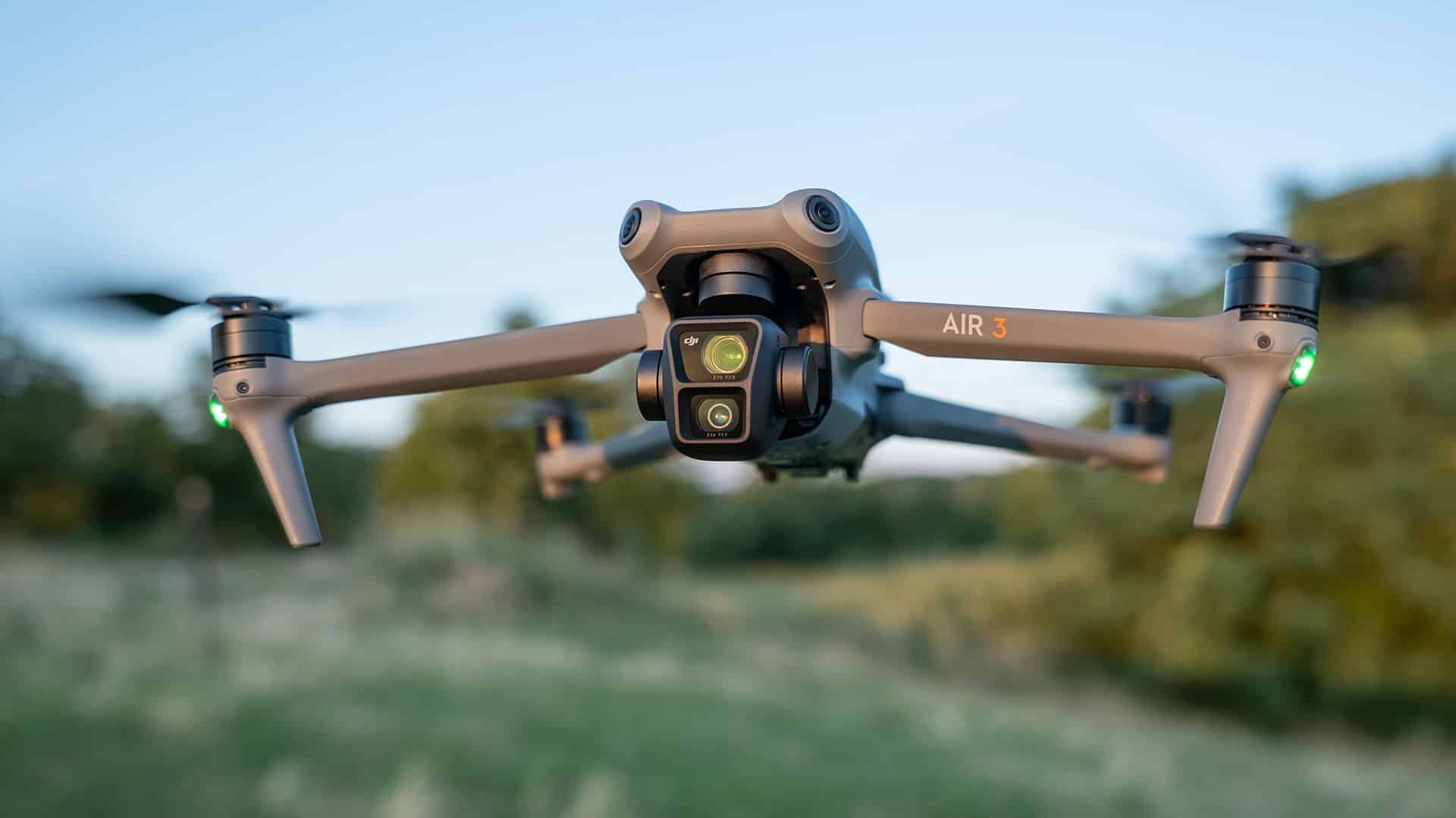 DJI Air 3 được xem là chiếc drone tốt nhất khi đánh giá về chất lượng và giá bán.